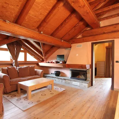 La Casa Del Maestro Hotel apartamentowy Pragelato
